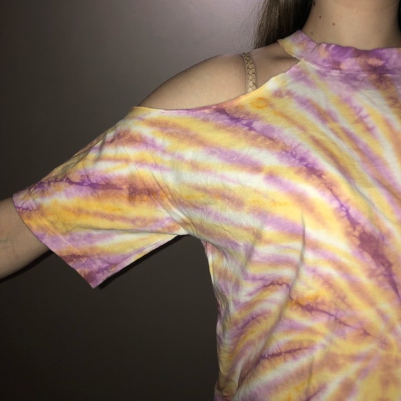 Tie Dye Off Shoulder Size Small Forever 21 T-Shirt - Picture 8 of 8